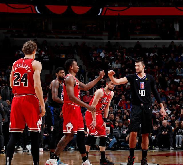 详细阅读:包含公牛关键时刻失误不断,球队憾负对手,正在价格说明电影.的词条 包含公牛关键时刻失误不断,球队憾负对手,正在价格说明电影.的词条