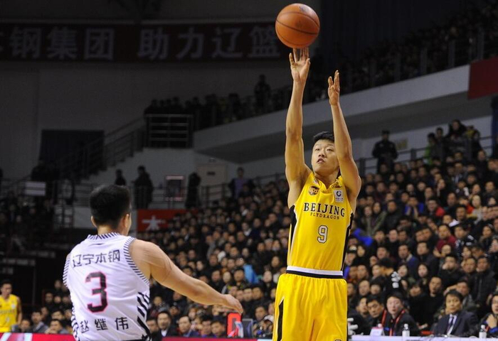 米兰关于里尔回应争议备战全明星赛浙江稠州迎来里程碑备战CBA季后赛,波尔图赛前更衣室发声看傻球迷的信息